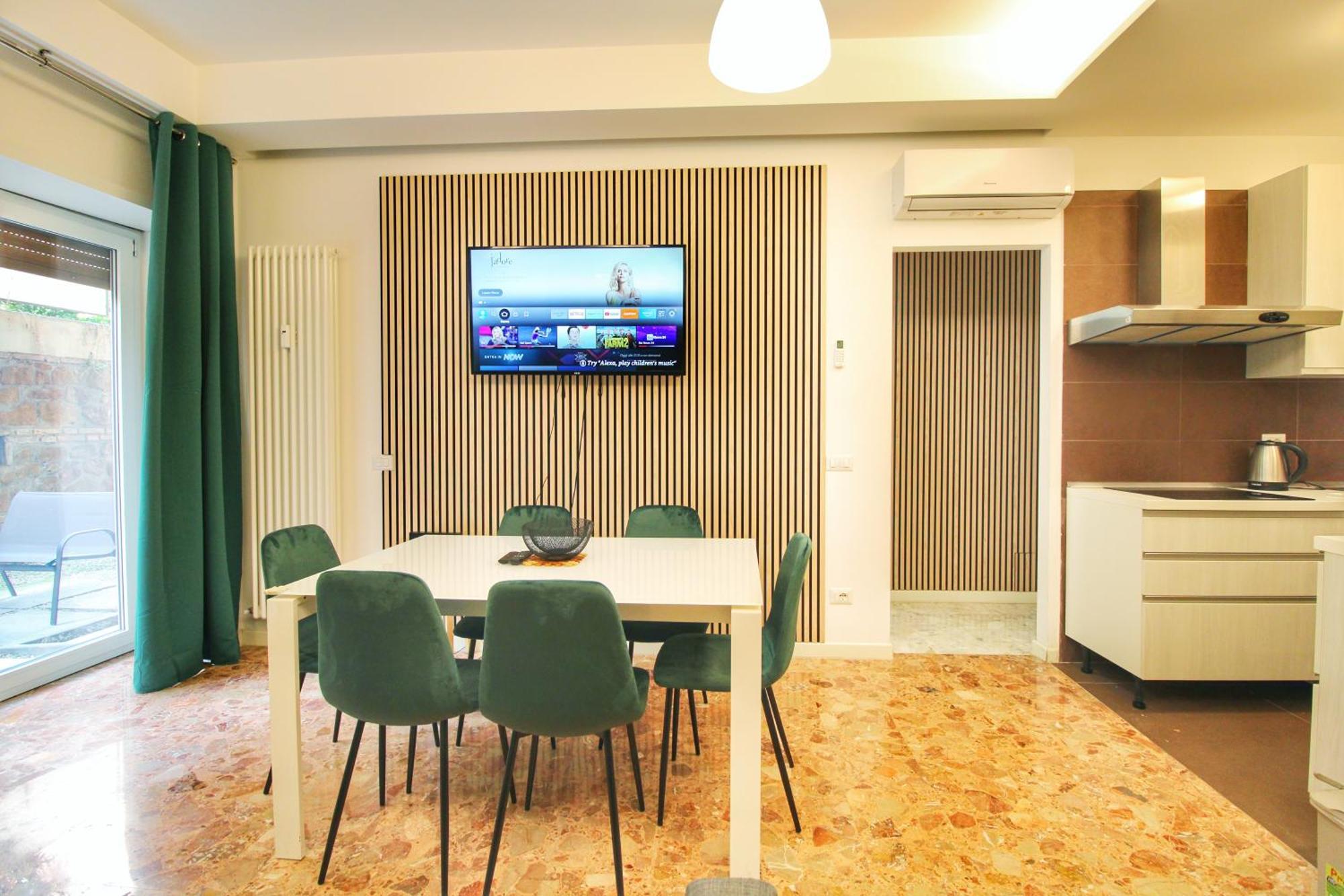 Lejlighed Delicious 2 Bed And Garden By Yh Rom